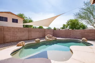 Photo #5: 6634519 Listing