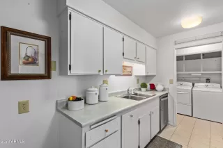 Photo #3: 6634560 Listing