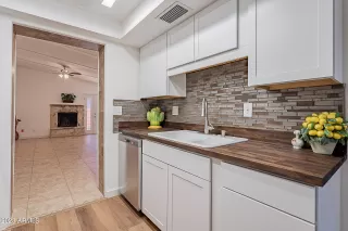 Photo #1: 6634621 Listing 