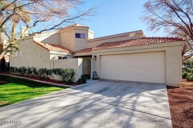 MLS: 6634787 Condo For Sale