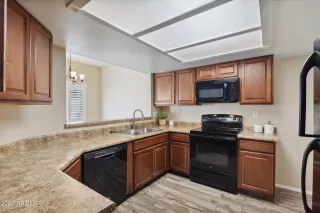 Photo #2: 6634866 Listing 