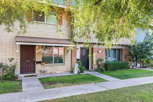 MLS: 6634913 Condo For Sale