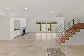 Photo #6: 6635163 Listing