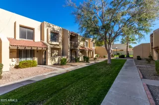 Photo #2: 6635194 Listing 