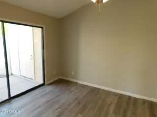 Photo #6: 6635438 Listing