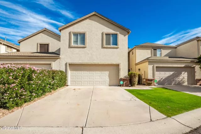 MLS: 6635472 Condo For Sale