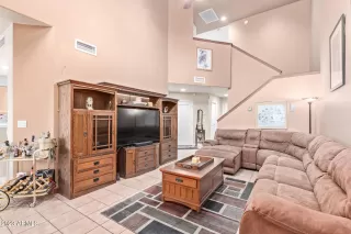 Photo #3: 6635472 Listing