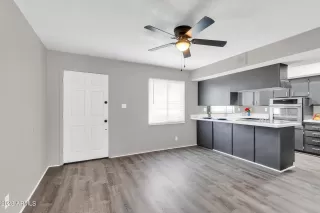 Photo #5: 6635484 Listing