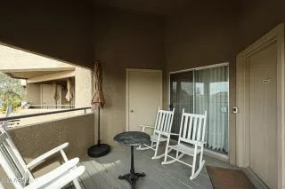 Photo #6: 6635530 Listing