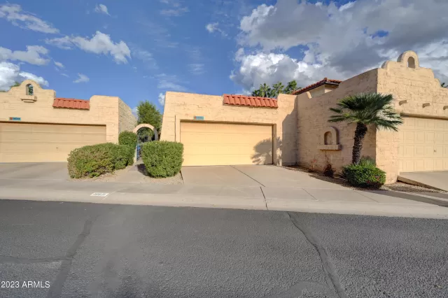 MLS: 6635538 Condo For Sale