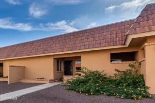 Photo #3: 6635689 Listing