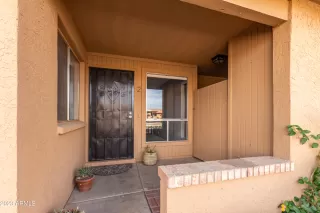 Photo #5: 6635689 Listing