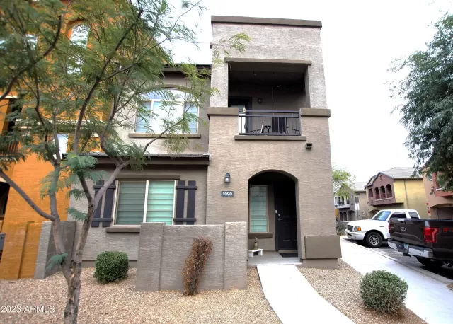 MLS: 6635911 Condo For Sale