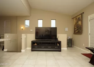 Photo #3: 6635911 Listing