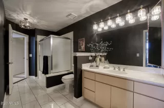 Photo #6: 6635930 Listing 