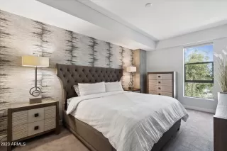 Photo #2: 6635983 Listing