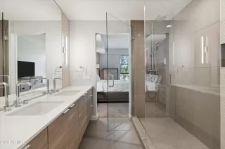 Photo #4: 6635983 Listing