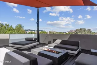 Photo #5: 6635983 Listing