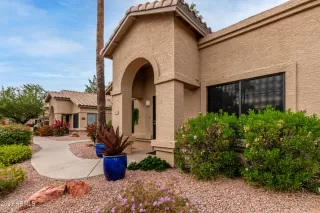 Photo #2: 6636059 Listing