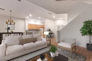 Photo #2: 6636147 Listing