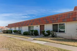 Photo #3: 6636305 Listing