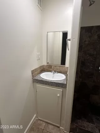 Photo #3: 6636320 Listing