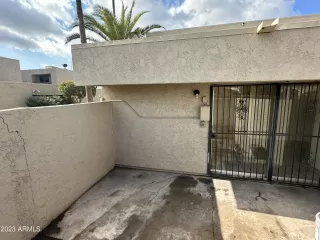 Photo #4: 6636320 Listing