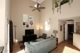 Photo #3: 6636411 Listing