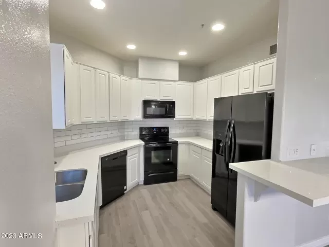 MLS: 6636446 Condo For Sale