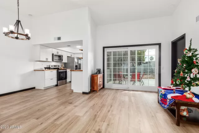 MLS: 6636472 Condo For Sale