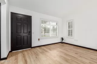 Photo #4: 6636472 Listing