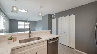 Photo #6: 6636541 Listing 