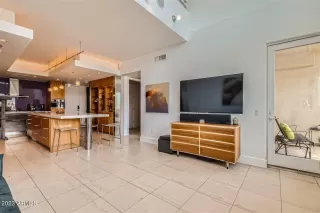 Photo #5: 6636873 Listing 