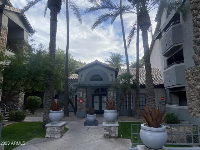 MLS: 6637070 Condo For Sale