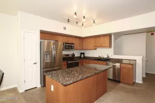 Photo #5: 6637576 Listing 