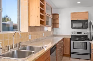 Photo #4: 6637592 Listing