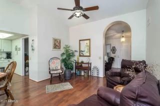 Photo #5: 6637622 Listing 
