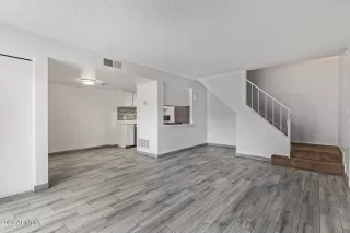 Photo #4: 6637649 Listing 