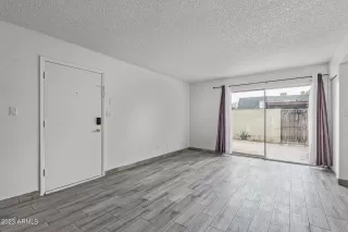 Photo #5: 6637649 Listing 