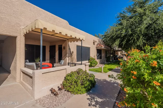 MLS: 6637774 Condo For Sale