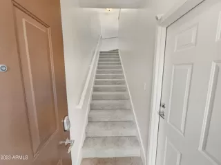 Photo #6: 6638129 Listing