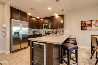 Photo #4: 6638156 Listing 