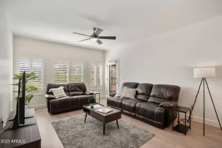 Photo #2: 6638254 Listing 