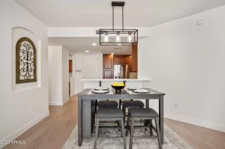 Photo #3: 6638254 Listing 