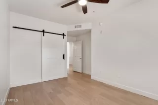 Photo #6: 6638254 Listing 