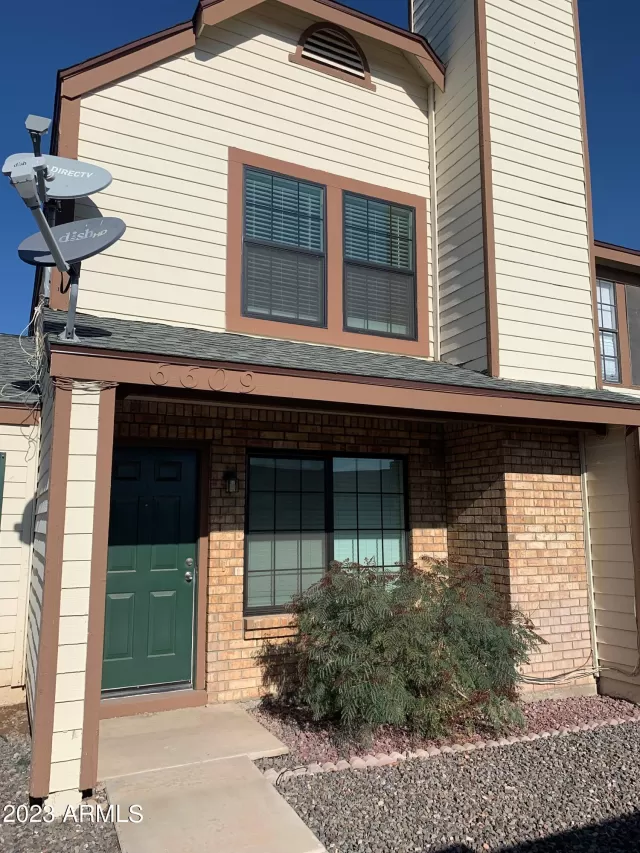 MLS: 6638303 Condo For Sale