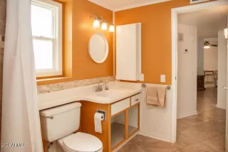 Photo #6: 6638337 Listing