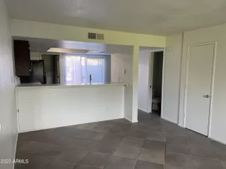 Photo #5: 6638418 Listing 