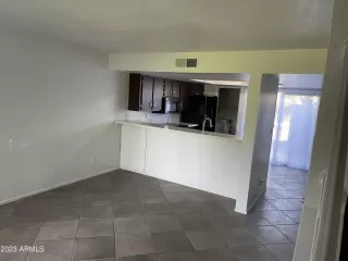 Photo #6: 6638418 Listing 