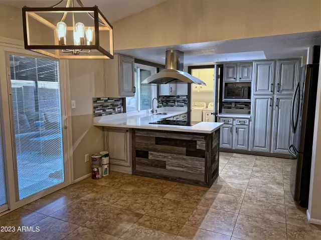 MLS: 6638508 Condo For Sale